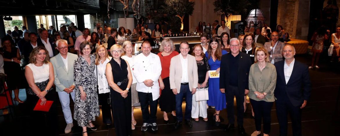 Representants de la gastronomia catalana, units a Vigo